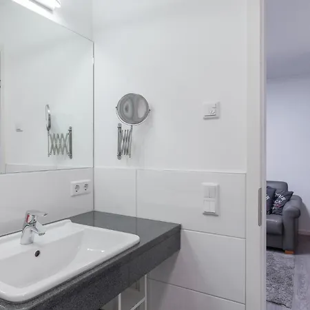 Apartment Haus Pamir - *